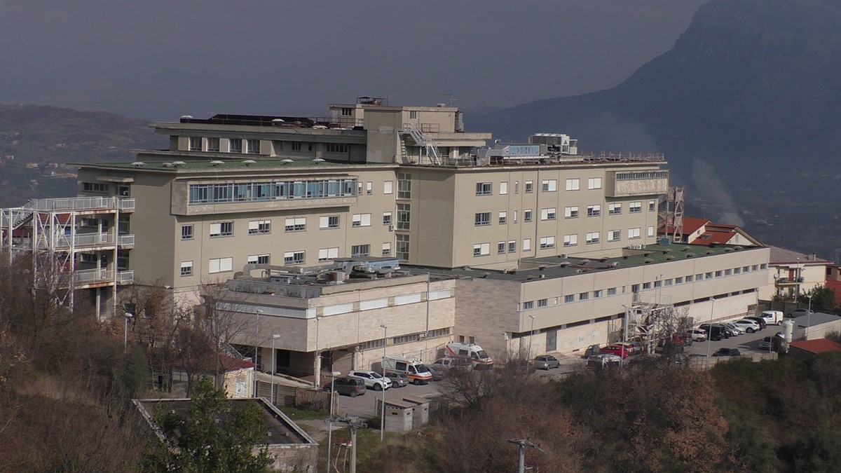 Reparti verso la chiusura all’ospedale di Roccadaspide, la denuncia della Uil Fpl Salerno